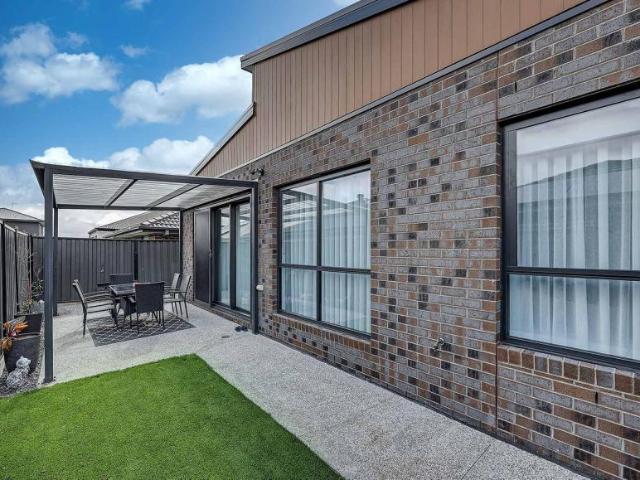 House for sale in Highlands, Melbourne