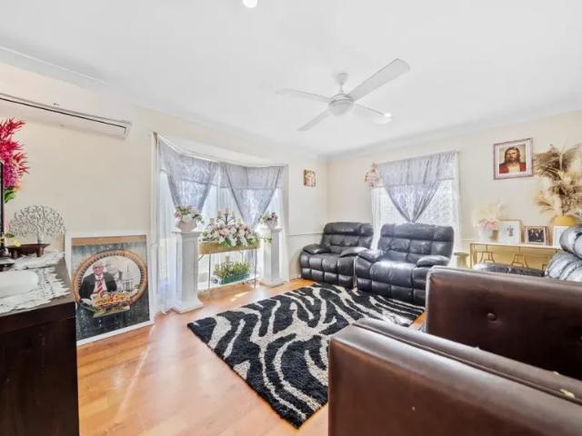 House for rent in Crestmead, Greater Brisbane