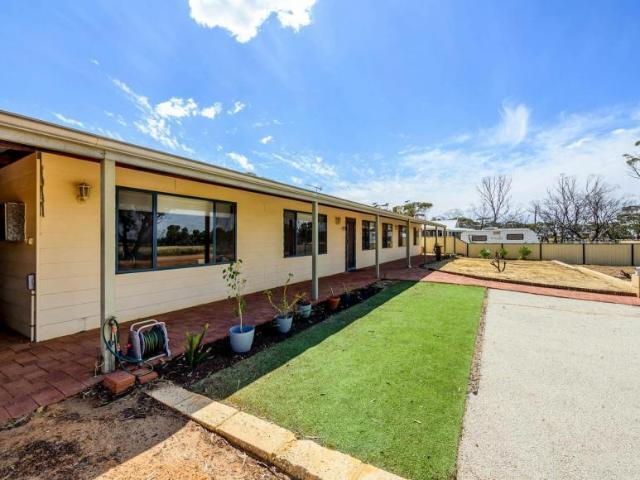 House for sale in Cunderdin, Shire Of Cunderdin