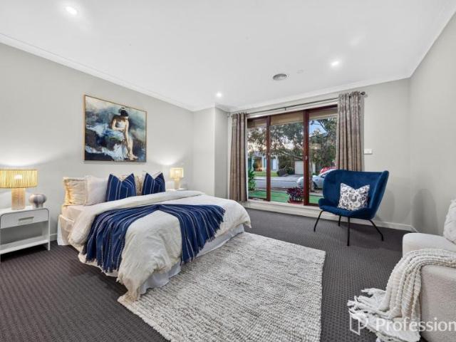 House for sale in Skyline, Melbourne