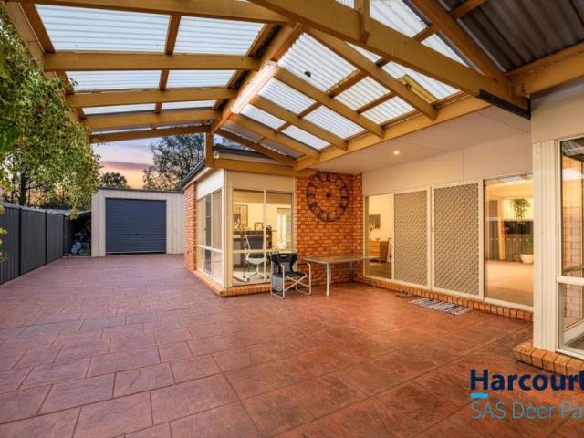 House for sale in Brimbank Gardens, Melbourne