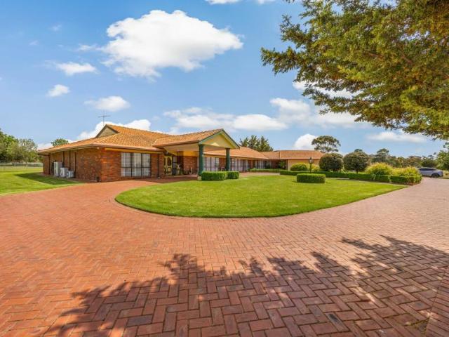 House for rent in Diggers Rest, Melbourne
