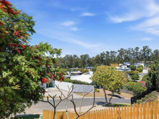 House for sale in Eatons Hill, Greater Brisbane