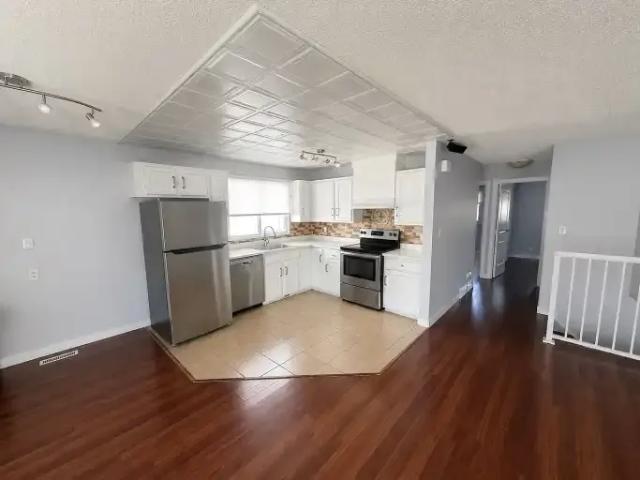 House for rent in Wedgewood, Alberta