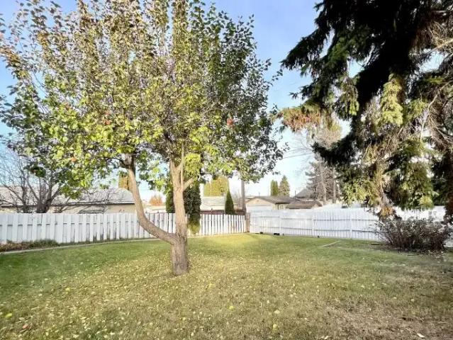 House for rent in Glengarry, Edmonton