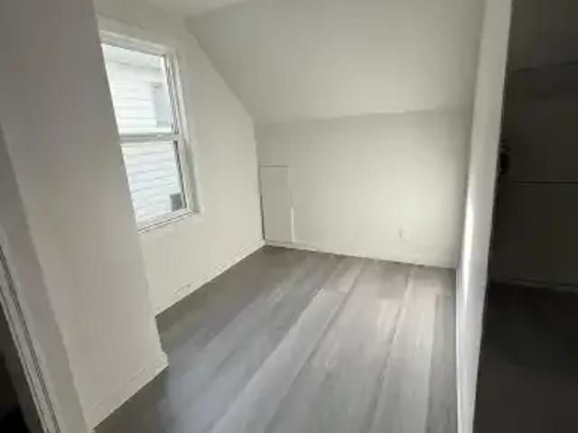 House for rent in Wedgewood, Alberta