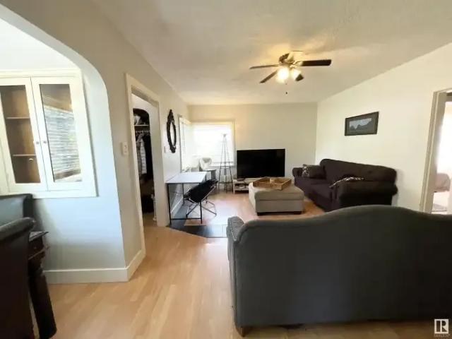 House for rent in Wedgewood, Alberta