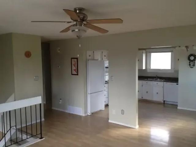 House for rent in Wedgewood, Alberta