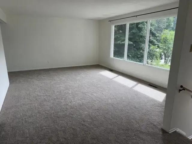 House for rent in Wedgewood, Alberta
