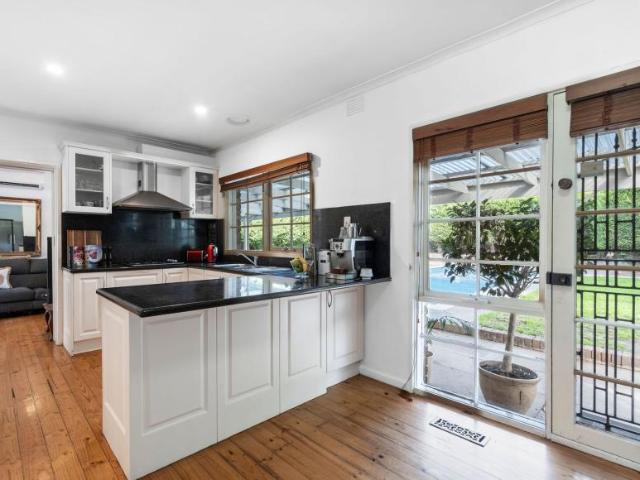House for rent in Essendon, Melbourne