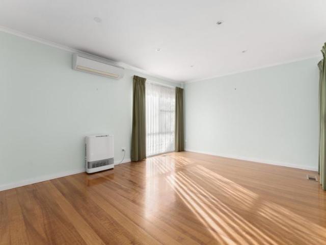 House for rent in Gisborne, Victoria