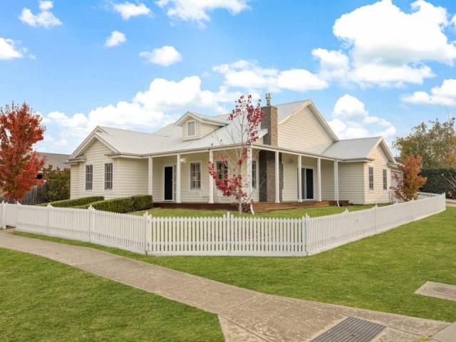 House for sale in Gisborne, Victoria