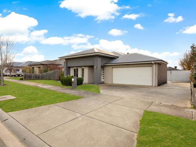 House for sale in Gisborne, Victoria