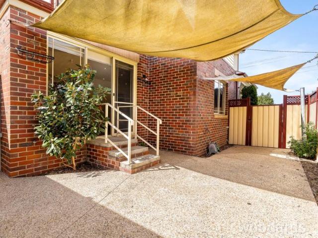 House for rent in Hadfield, Melbourne