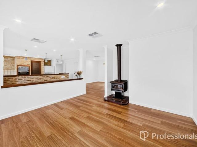House for sale in Hamersley, City of Stirling