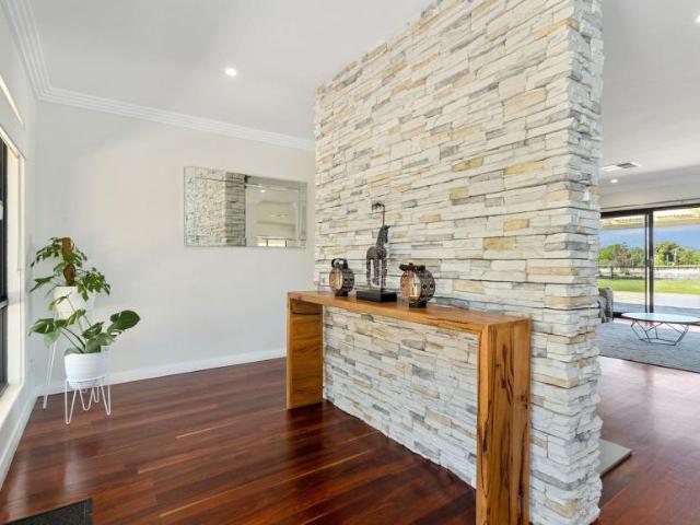 House for sale in Henley Brook, City of Swan