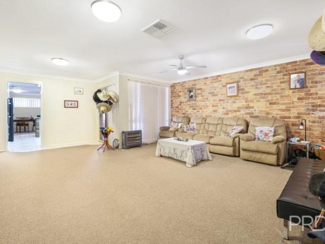 House for sale in Hillvue, Tamworth
