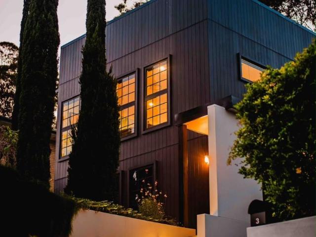 House for sale in Holland Park West, Greater Brisbane