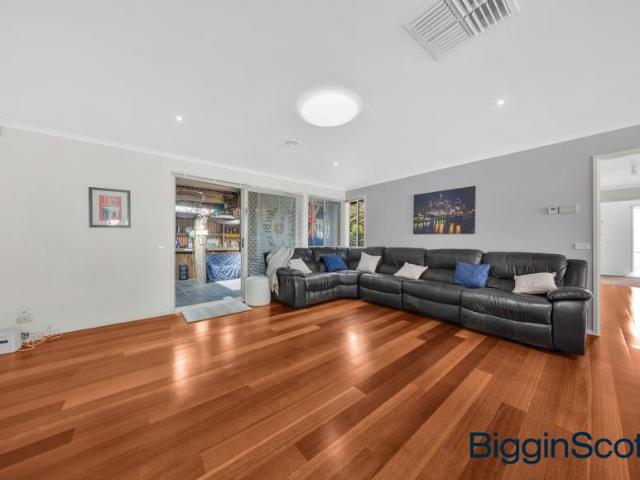 House for sale in Golden Square, Melbourne