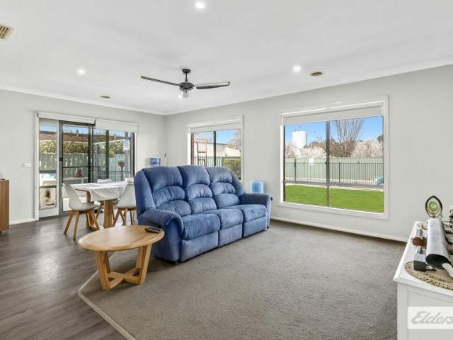 House for sale in Howlong, Federation Council