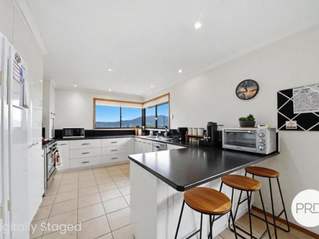 House for sale in Howrah Heights, Hobart