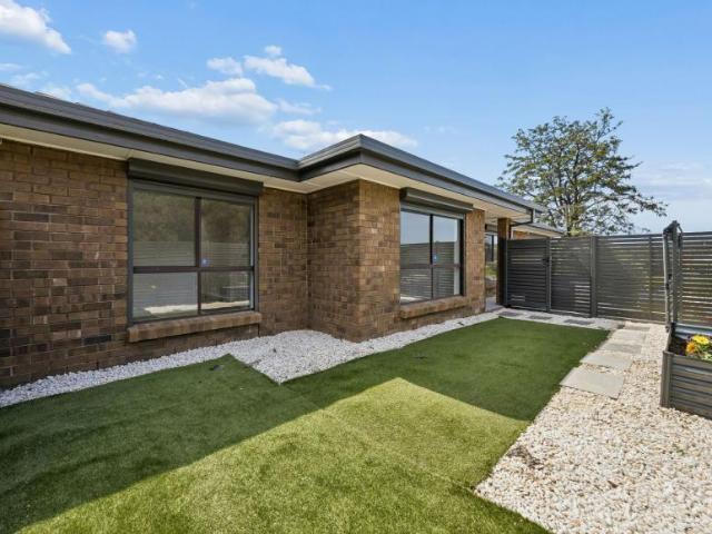House for sale in Huntfield Heights, Adelaide