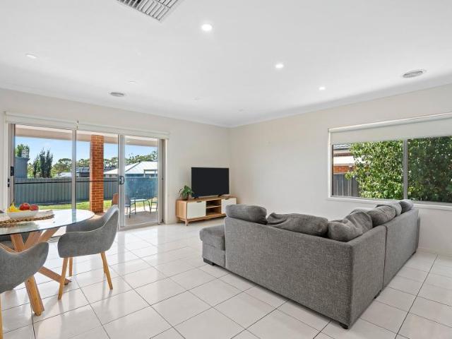 House for sale in Jackass Flat, Bendigo