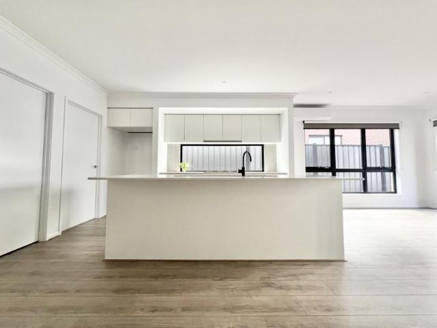 House for rent in Pinegrove, Melbourne