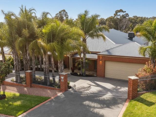 House for sale in Kangaroo Flat, Victoria