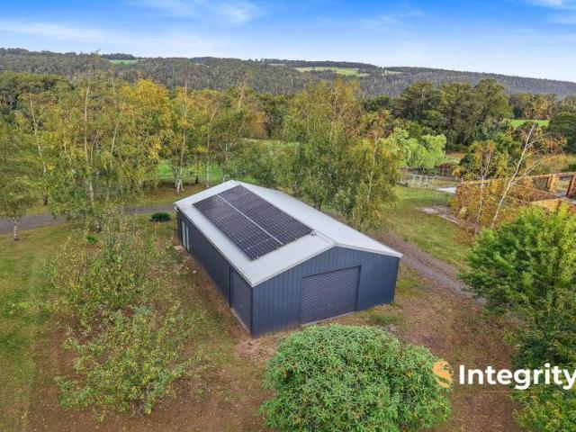 House for rent in Kinglake West, Victoria