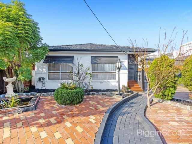 House for sale in Kingsville, Melbourne