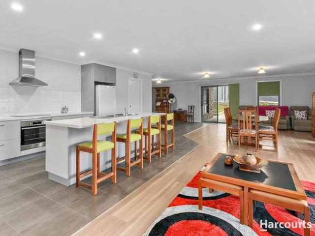 House for sale in Danbury Heights, Launceston