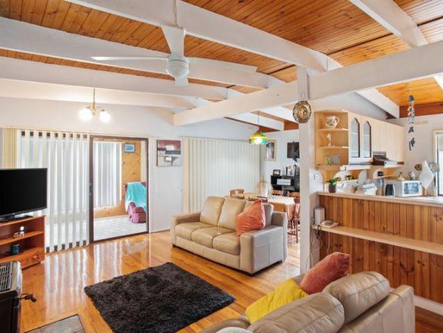House for sale in Loch Sport, Victoria
