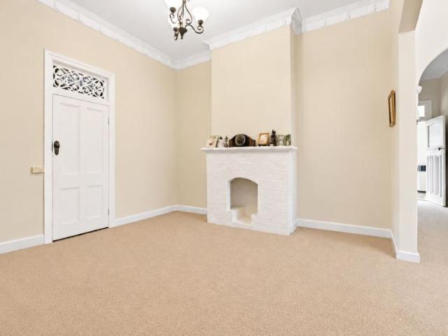 House for sale in Lota, Greater Brisbane