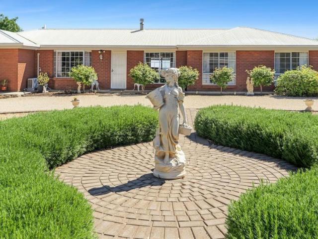 House for sale in Loxton, The District Council of Loxton Waikerie
