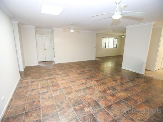 House for sale in Macleay Island, Greater Brisbane
