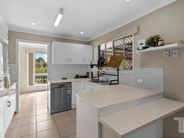 House for sale in Mansfield, Greater Brisbane