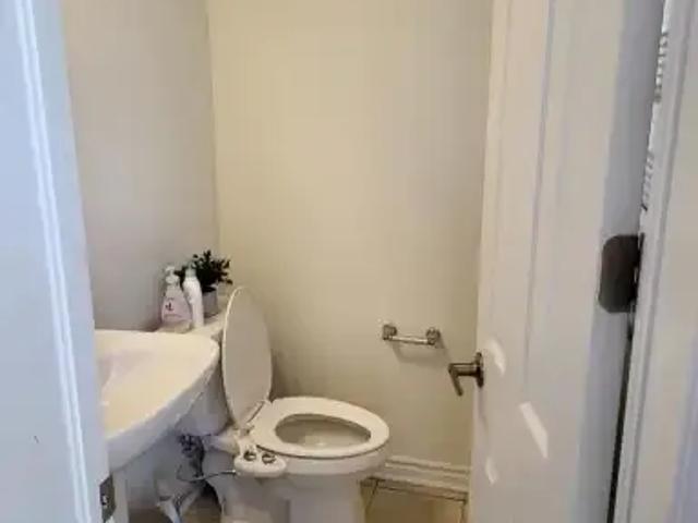 House for rent in Milton, Ontario