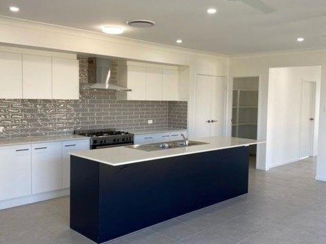 House for sale in Moore Park Beach, Bundaberg Region