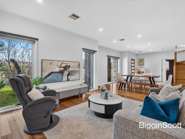 House for sale in Mount Waverley, Melbourne