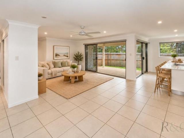 House for sale in Mountain Creek, Sunshine Coast Regional