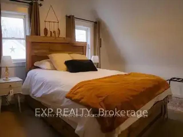 House for rent in Niagara Falls, Golden Horseshoe
