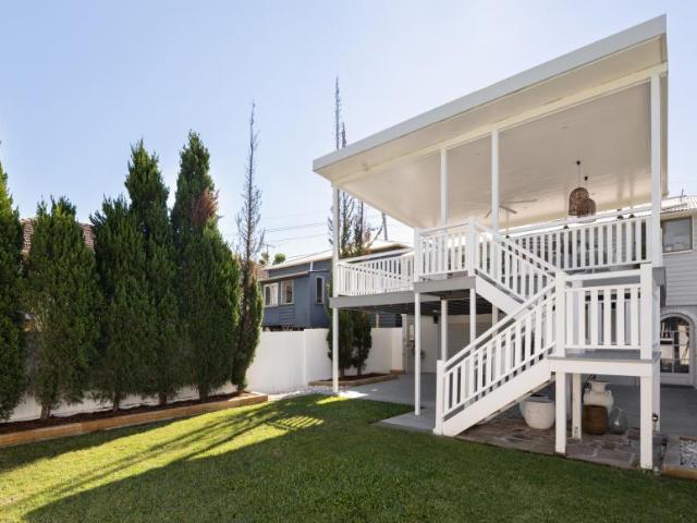 House for sale in Norman Park, Greater Brisbane