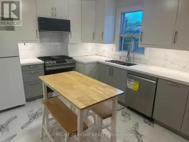 House for rent in Oakville, Ontario