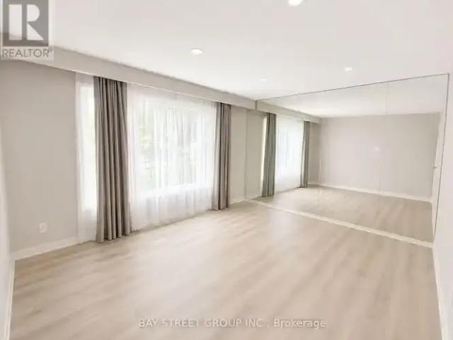 House for rent in Oakville, Ontario