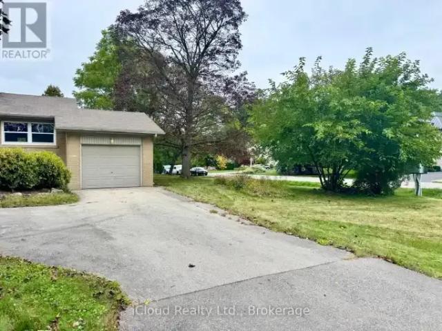 House for rent in Oakville, Ontario