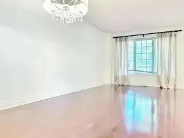 House for rent in Oakville, Ontario