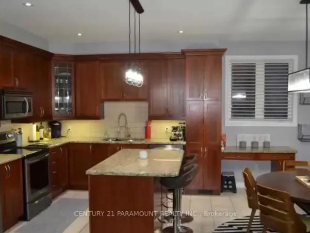 House for rent in Oakville, Ontario