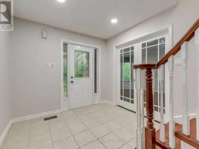 House for rent in Oakville, Ontario