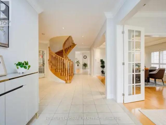 House for rent in Oakville, Ontario